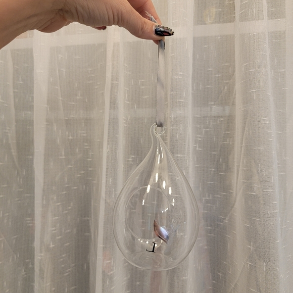 Young Living 2019 Christmas Essential Oil Diffusing Ornament NWT - Picture 4 of 10